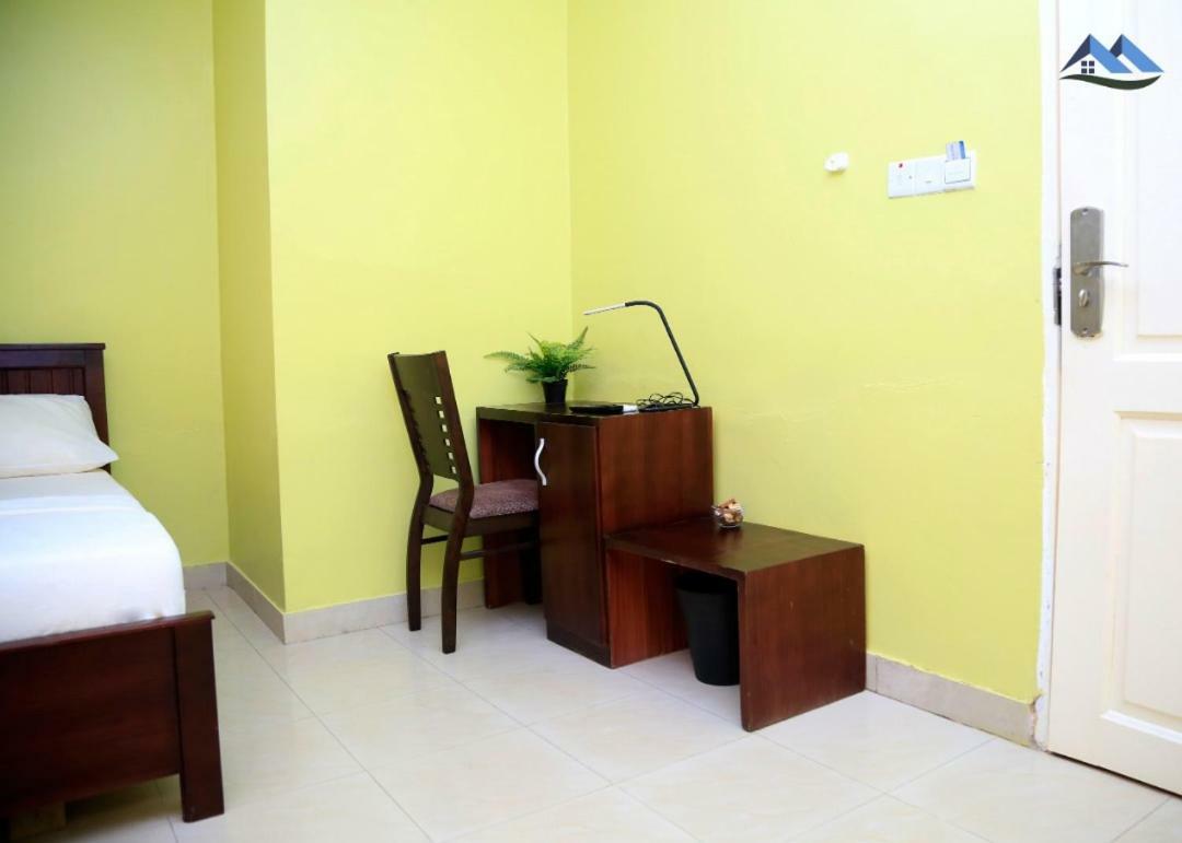 Danritzcer Suites Ashalebotwe エクステリア 写真