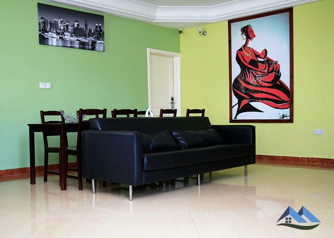 Danritzcer Suites Ashalebotwe エクステリア 写真
